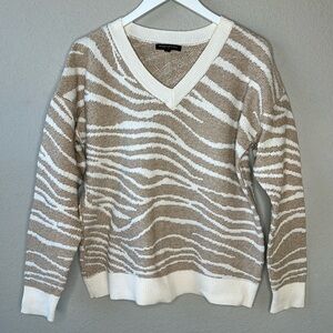 Banana Republic Factory V neck Zebra Print Sweater Size Medium